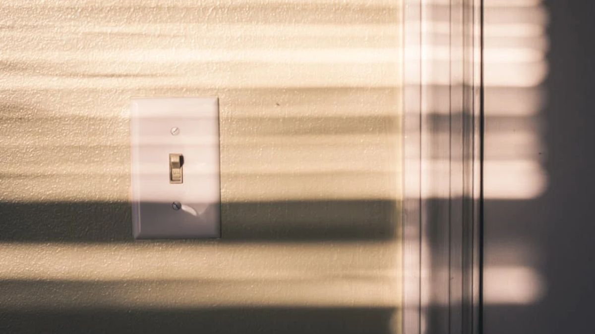 Como ligar interruptor e lâmpada